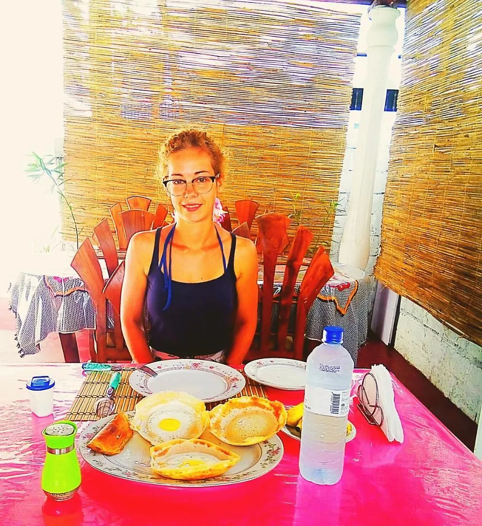 Hotel Gloriya Mathews Negombo